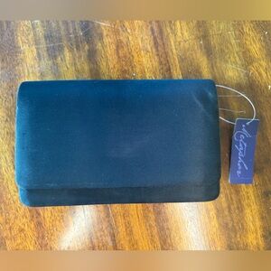 Black prom wedding purse clutch with strap NWT